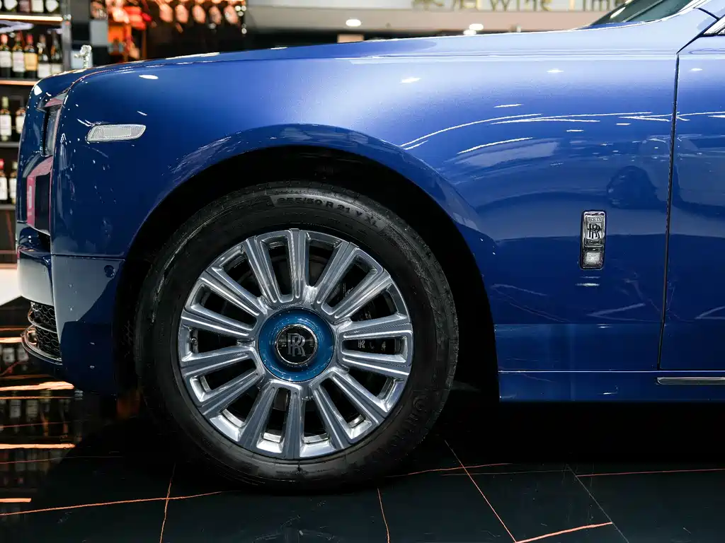 Phantom 2018 6.7T long wheelbase version купить на сайте DeffCars