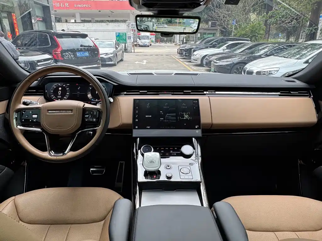 Range Rover Sport 2023 400PS Dynamic SE купить на сайте DeffCars