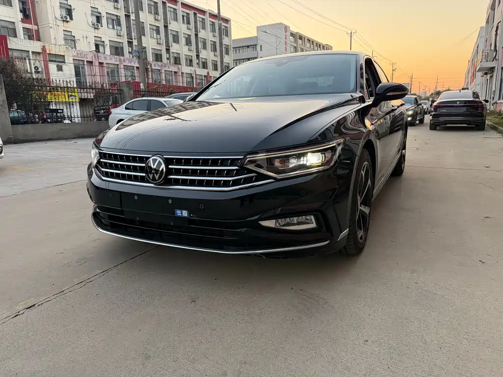Magotan 2023 2 million commemorative edition 330TSI DSG luxury model купить на сайте DeffCars