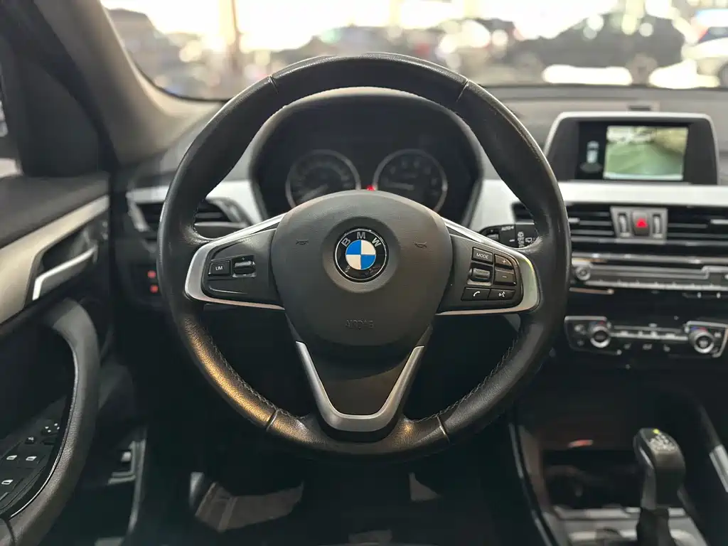 BMW X1 2018 sDrive20Li Leading Model купить на сайте DeffCars