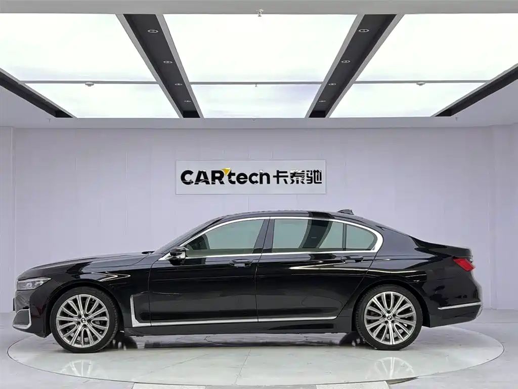BMW 7 Series 2019 740Li Leading Luxury Package купить на сайте DeffCars