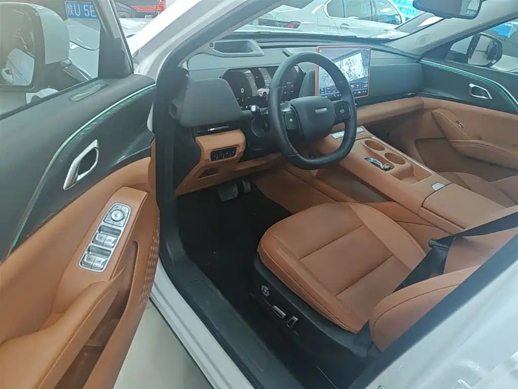 Haval Xiaolong MAX 2025 Hi4 165 Ultra Smart Driving Edition купить на сайте DeffCars