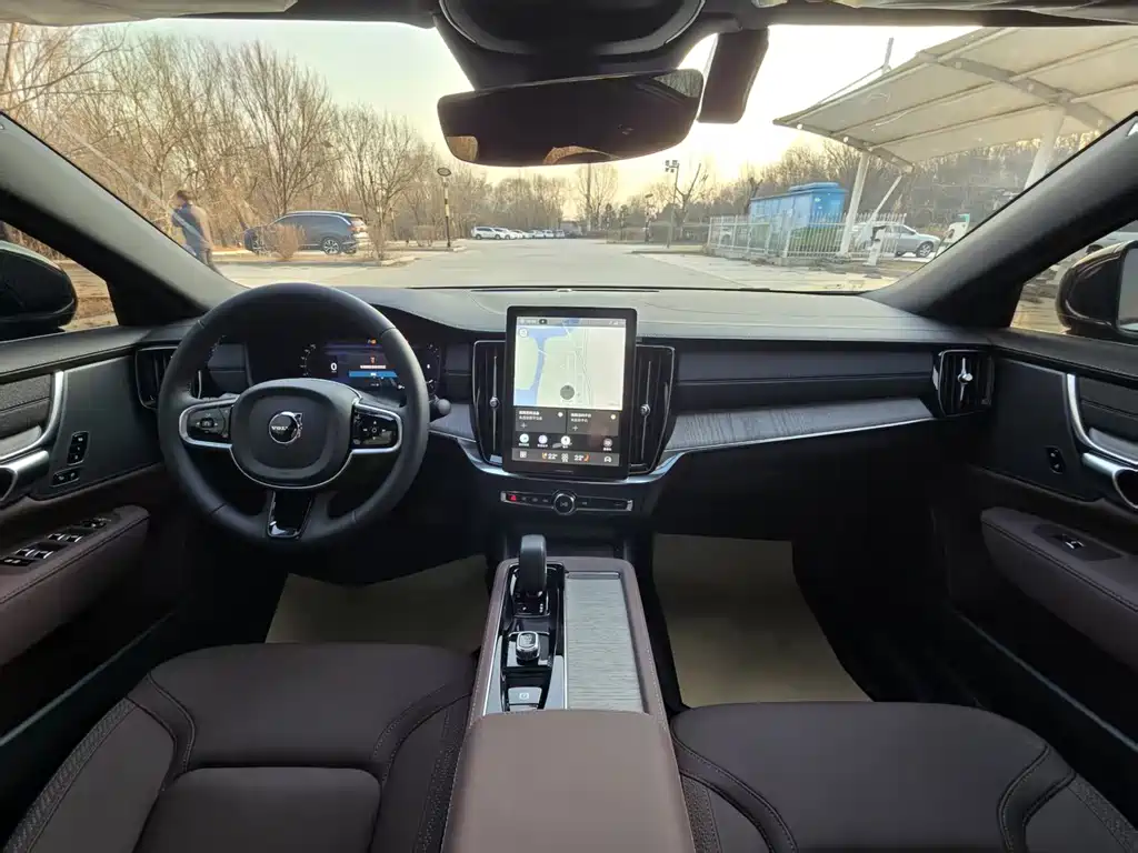 Volvo S90 2026 B5 Zhiyi Luxury Edition купить на сайте DeffCars