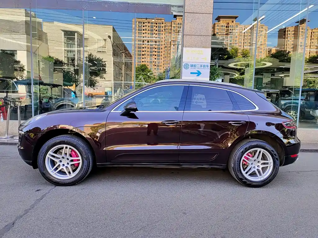 Macan 2017 Macan 2.0T купить на сайте DeffCars