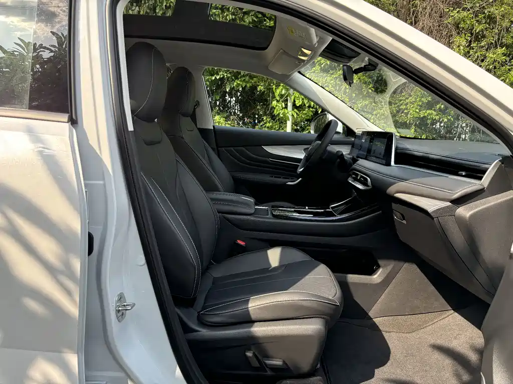 Venucia V DD-i 2025 Orca 150km Joy Travel Edition купить на сайте DeffCars