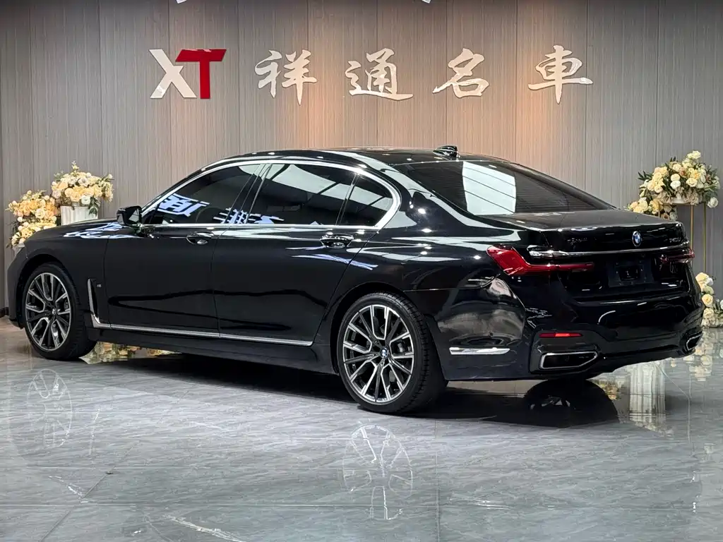 BMW 7 Series 2021 740Li Leading M Sports Package купить на сайте DeffCars