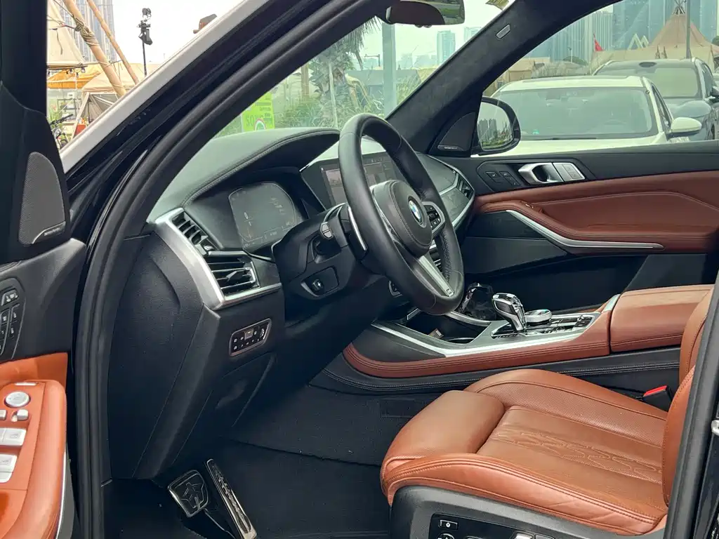 BMW X7 2020 xDrive40i Exclusive M Sports Package купить на сайте DeffCars