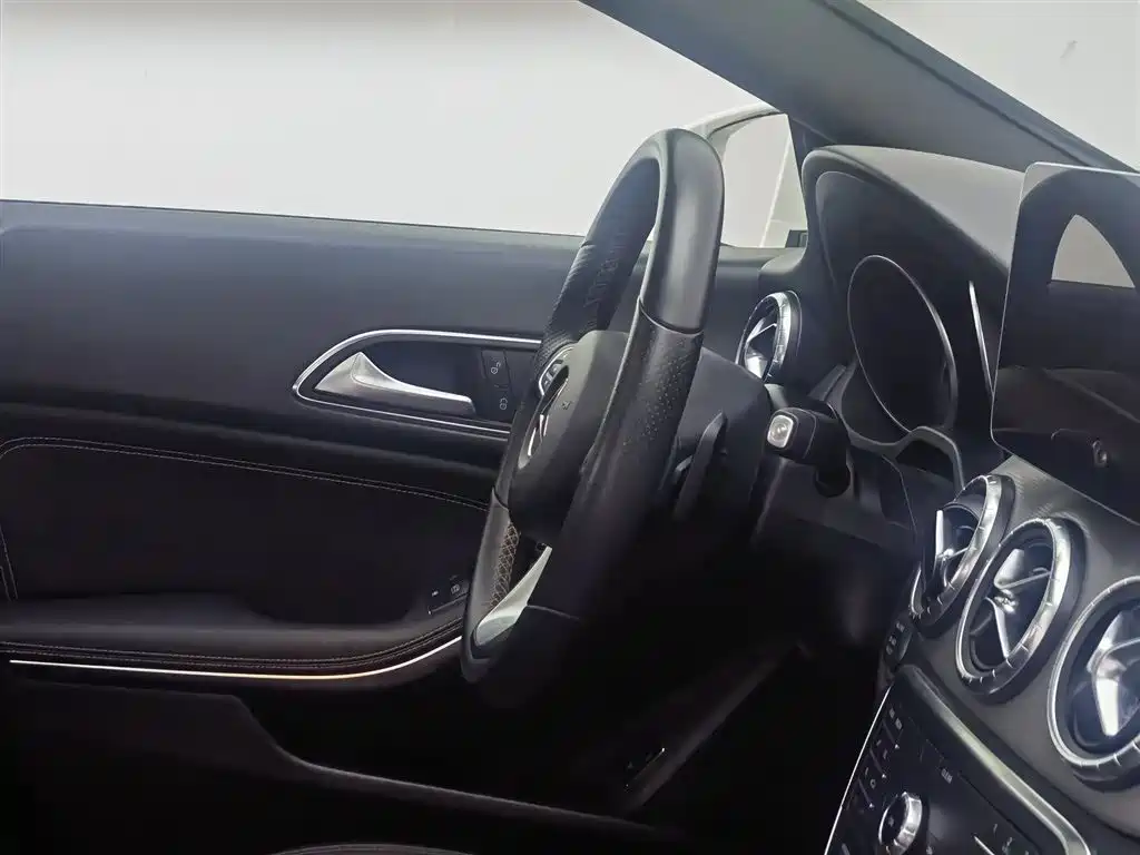 Mercedes-Benz CLA imported 2018 CLA 200 fashion model купить на сайте DeffCars