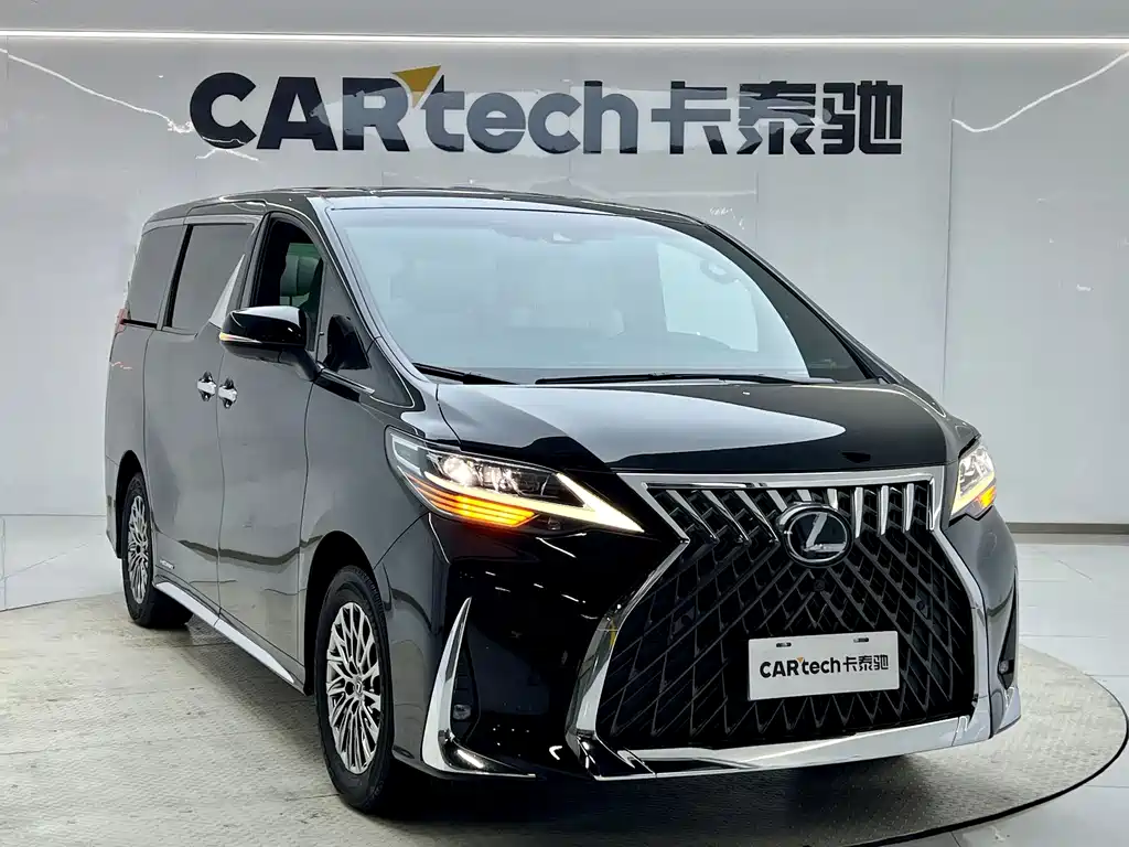 Lexus LM 2020 300h seven-seater elegant version купить на сайте DeffCars