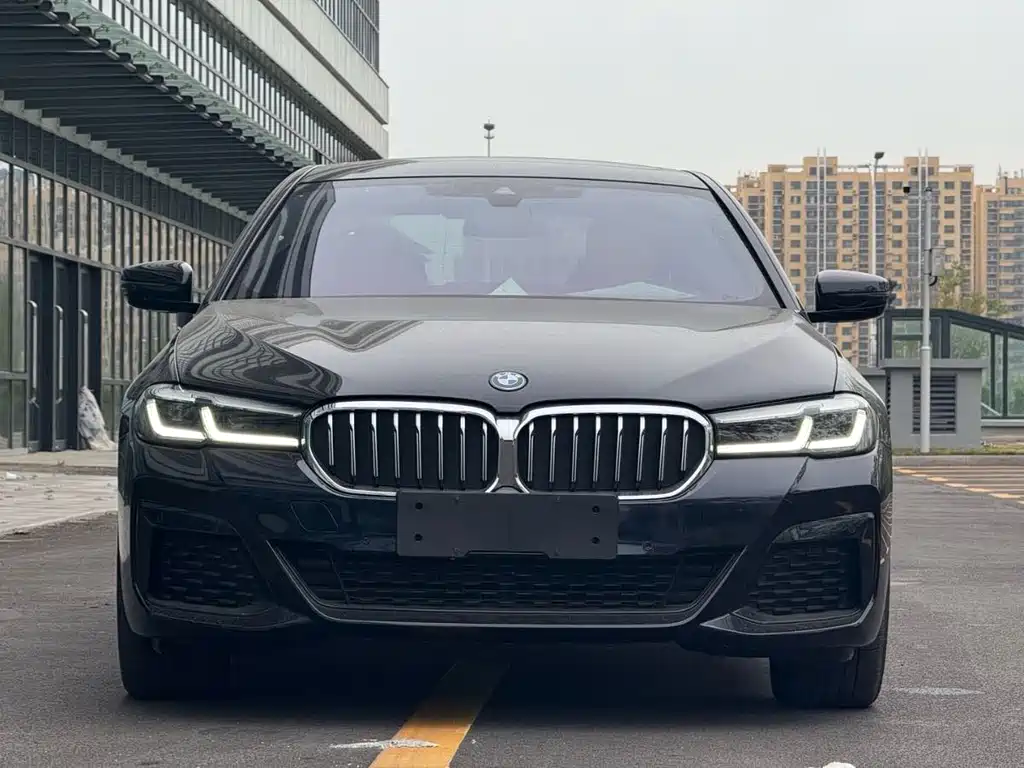 BMW 5 Series New Energy 2022 Model 2 535Le M Sports Package купить на сайте DeffCars