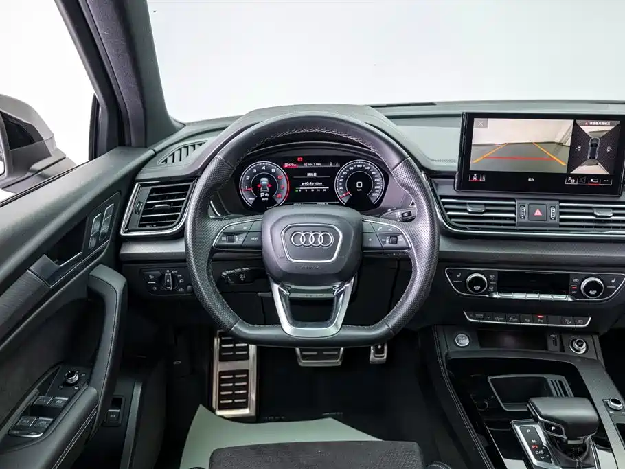Audi Q5L Sportback 2023 40 TFSI luxury model купить на сайте DeffCars