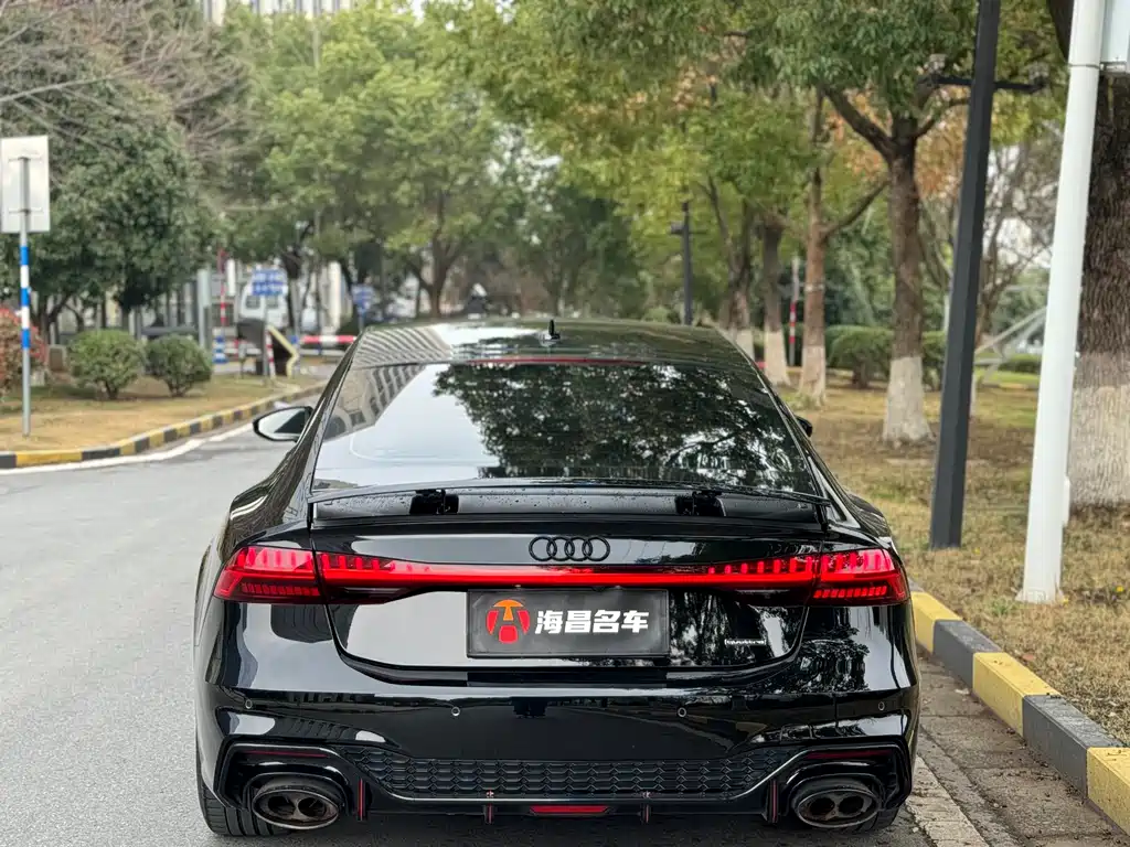Audi A7 2024 55 TFSI quattro exclusive model купить на сайте DeffCars