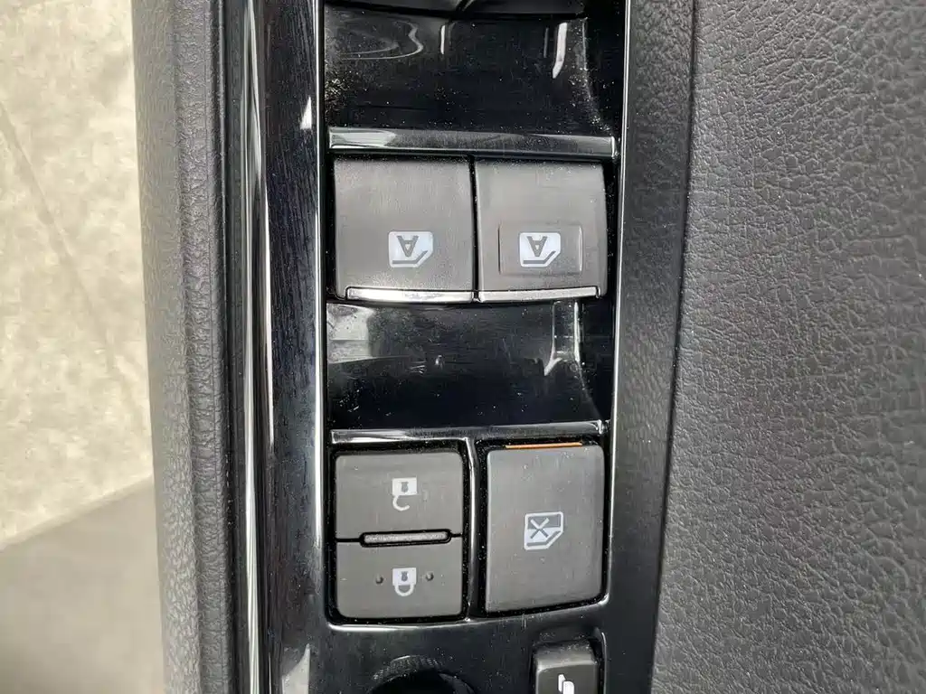 Camry 2019 facelift 2.0G Deluxe Edition купить на сайте DeffCars
