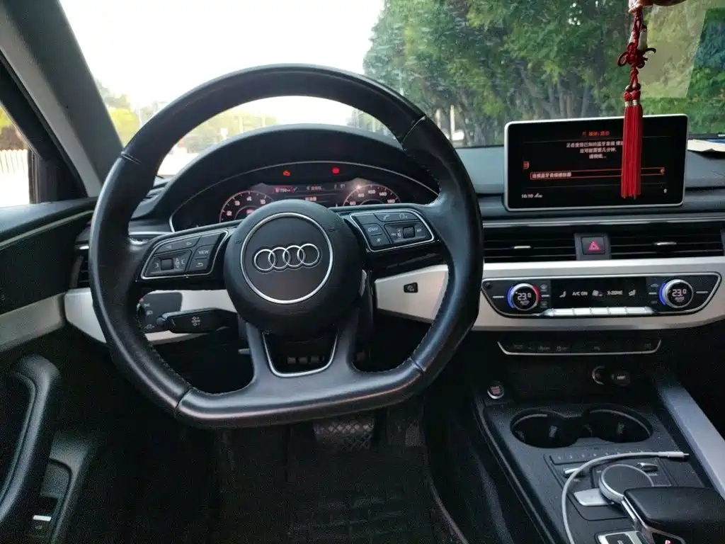 Audi A4L 2017 45 TFSI quattro sports купить на сайте DeffCars