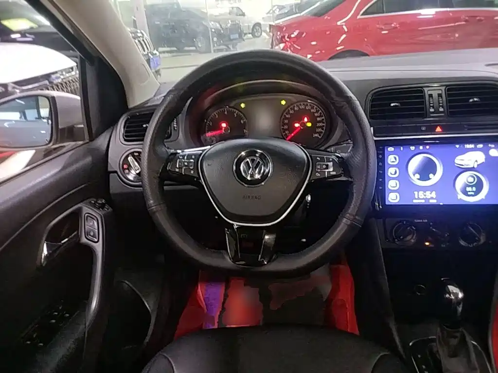 Polo 2016 1.4L Cross Polo automatic купить на сайте DeffCars