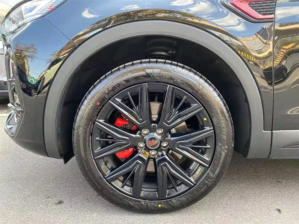 Hongqi HS5 2026 2.0T two-wheel drive Xuanying Edition купить на сайте DeffCars