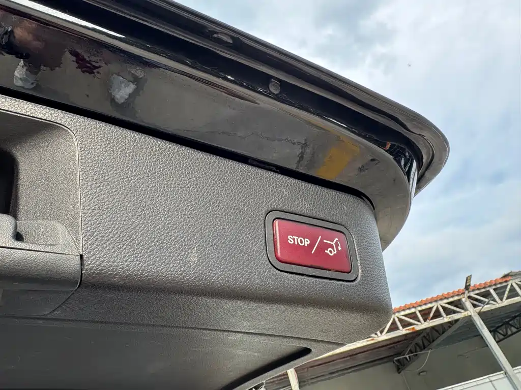 Mercedes-Benz M-Class 2012 ML 350 Luxury Model купить на сайте DeffCars