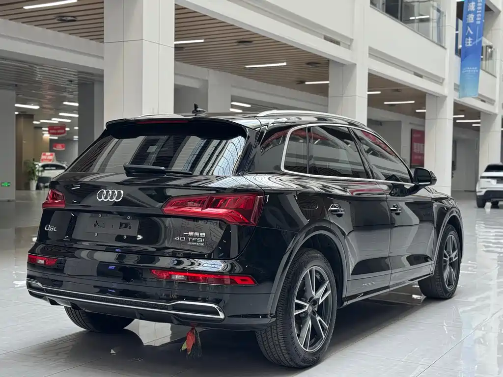 Audi Q5L 2020 facelift 40 TFSI enjoys fashionable style купить на сайте DeffCars