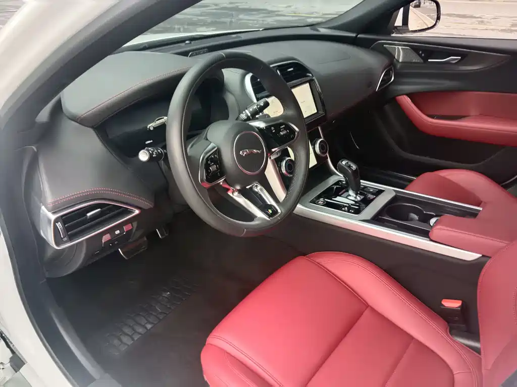 Jaguar XEL 2024 2.0T 250PS R-DYNAMIC S aggressive sports version купить на сайте DeffCars