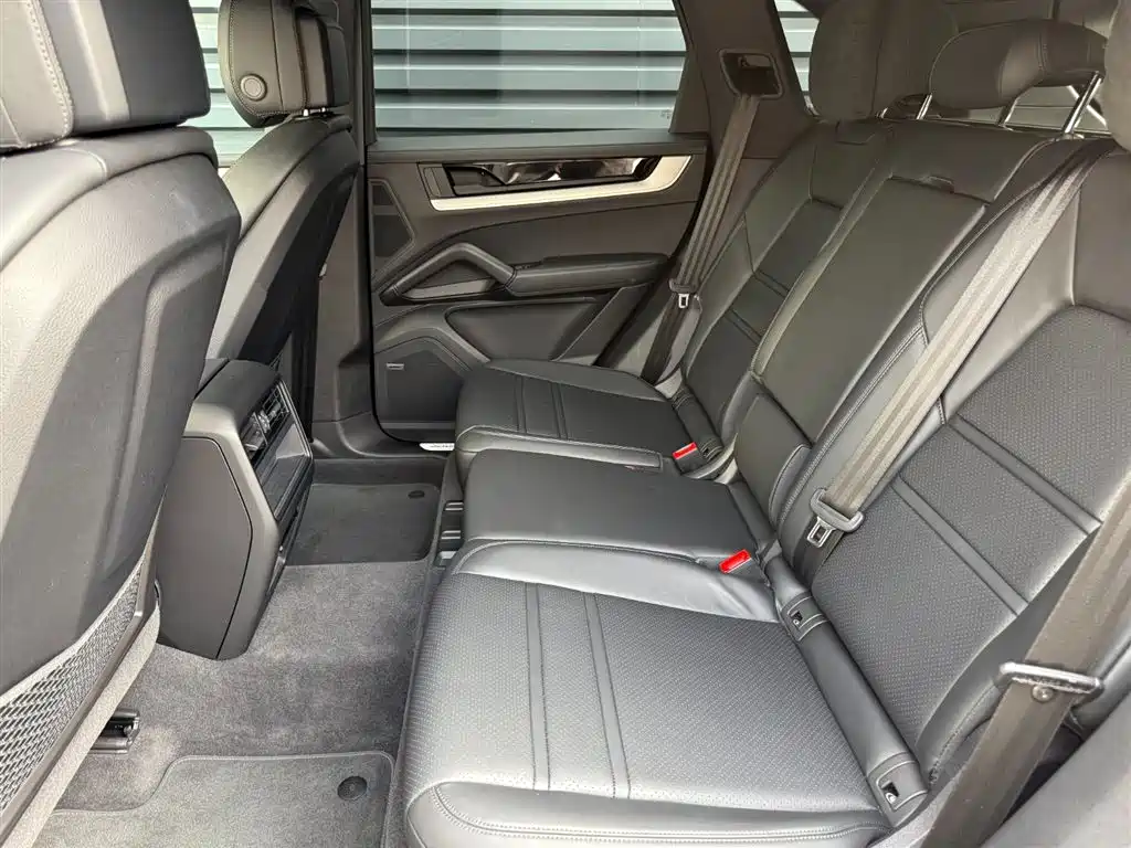 Cayenne 2025 Cayenne 3.0T Dream Edition купить на сайте DeffCars