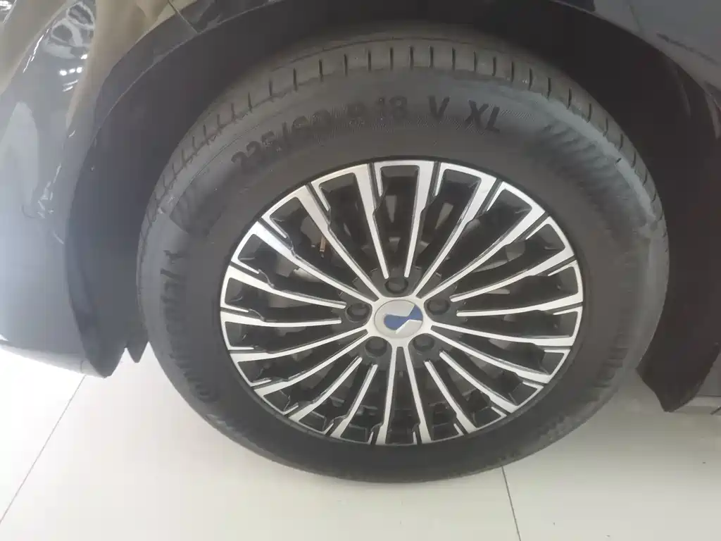 Denza D9 2022 DM-i 970 four-wheel drive flagship model купить на сайте DeffCars