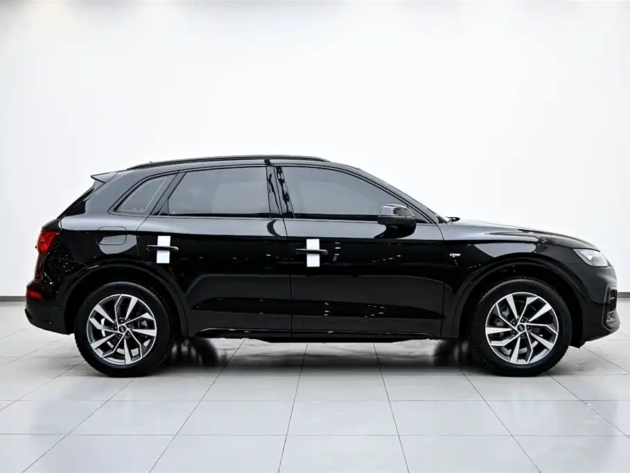 Audi Q5L 2023 40T luxury and dynamic model купить на сайте DeffCars