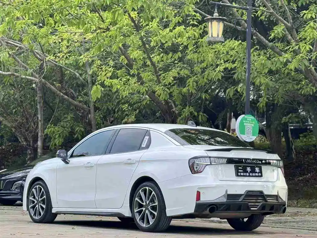 Lynk & Co 03 2018 1.5TD DCT Powerful Edition National V купить на сайте DeffCars