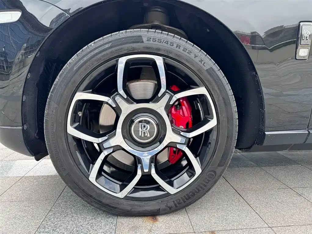 Cullinan 2020 Black Badge купить на сайте DeffCars