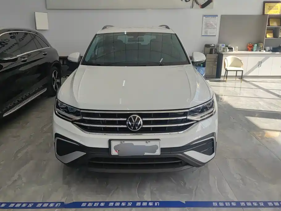 Tiguan L 2023 330TSI automatic two-wheel drive comfort version купить на сайте DeffCars