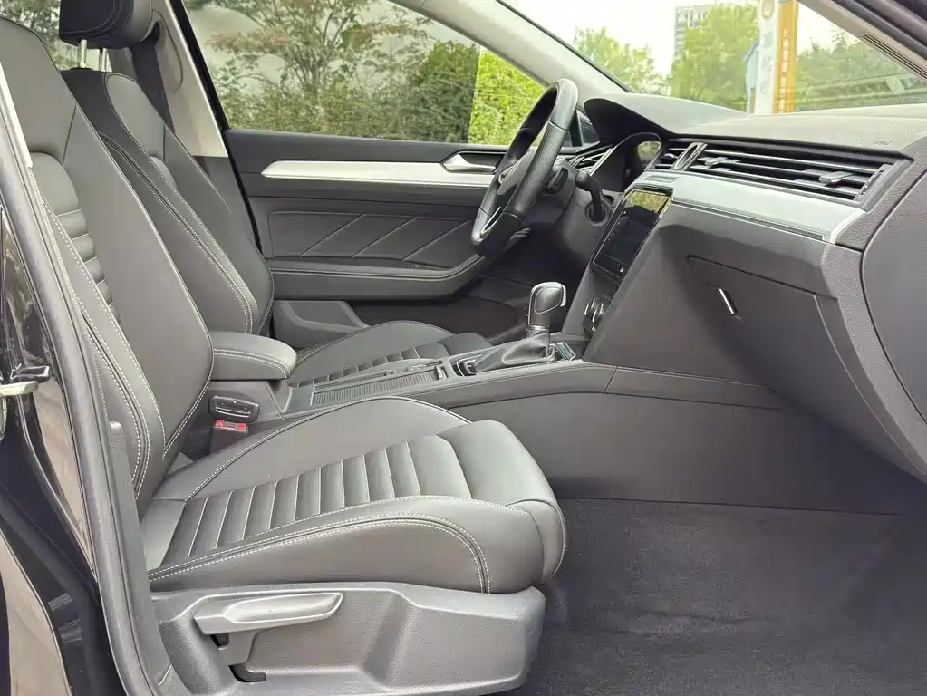 Magotan 2024 model 2 million public models 280TSI DSG comfort model купить на сайте DeffCars