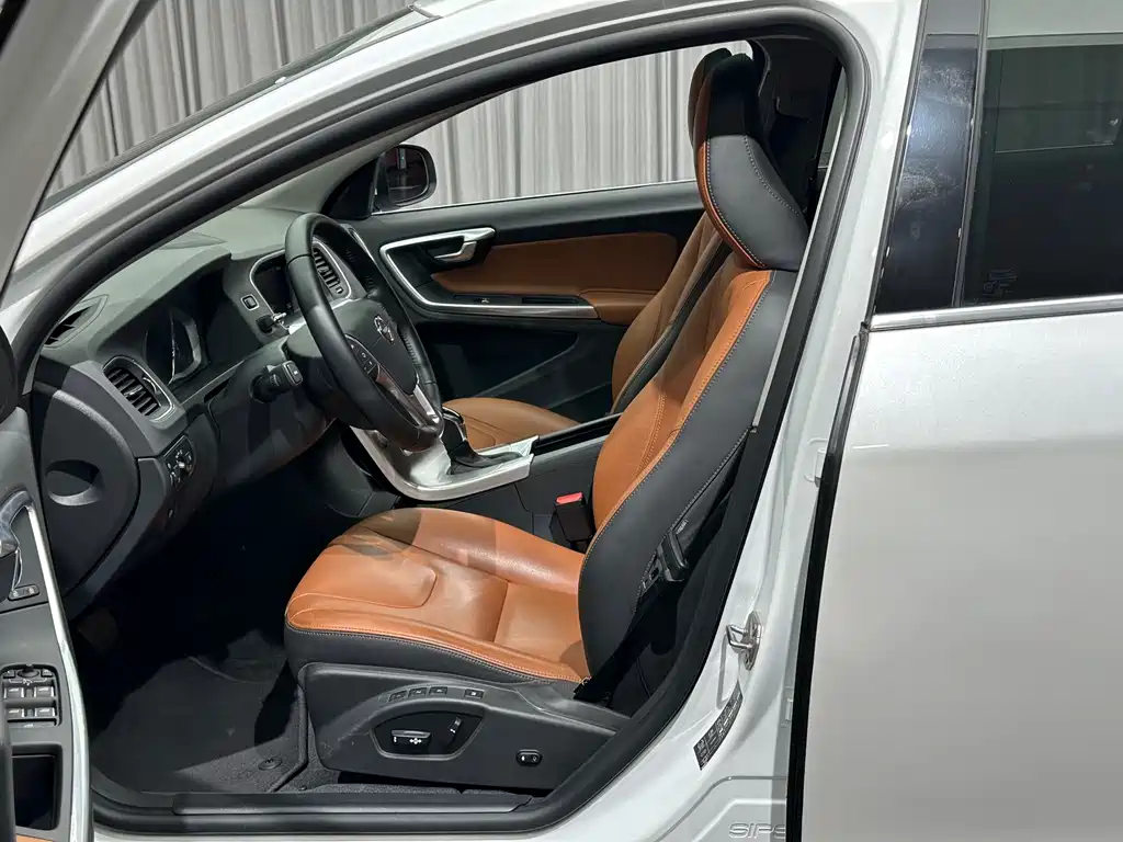 Volvo S60 2018 S60L T5 Zhiyu Enterprising Edition купить на сайте DeffCars