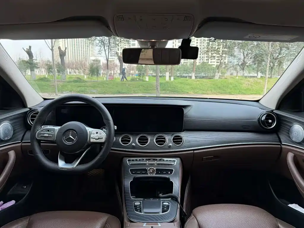Mercedes-Benz E-Class 2020 E 300 L Luxury Model купить на сайте DeffCars