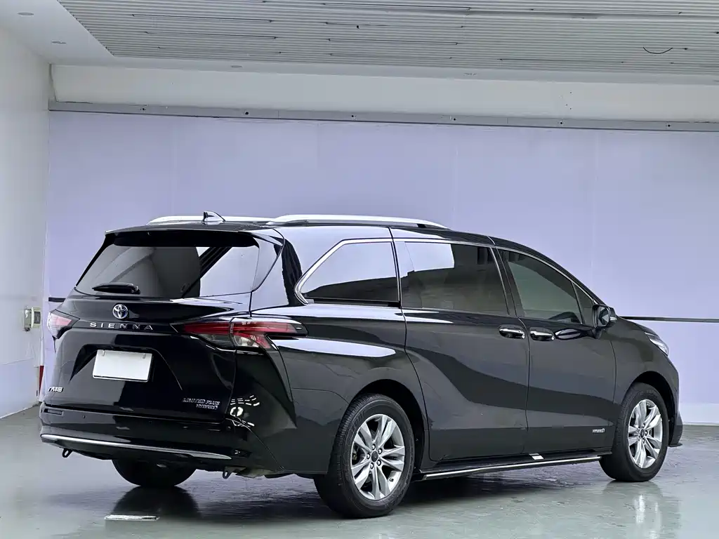 SIENNA 2021 2.5L Hybrid Extreme Edition купить на сайте DeffCars