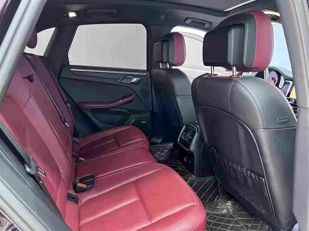 Macan 2023 Macan 2.0T купить на сайте DeffCars