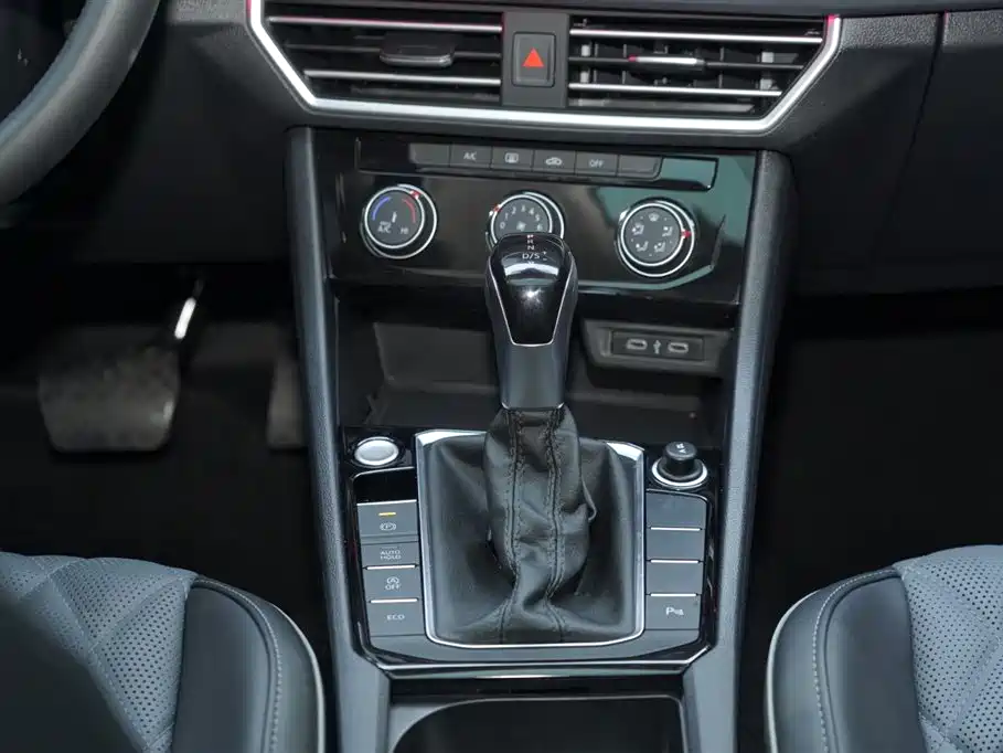 Sagitar 2025 300TSI DSG Super Edition купить на сайте DeffCars