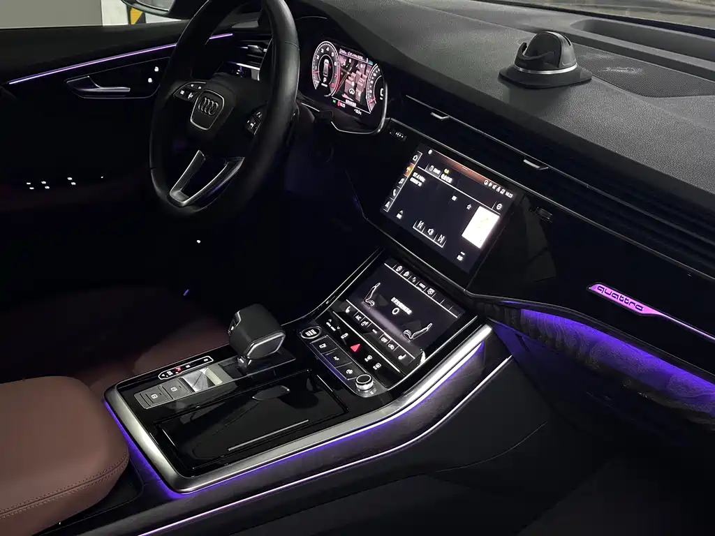 Audi Q8 2021 55 TFSI luxury and dynamic model купить на сайте DeffCars