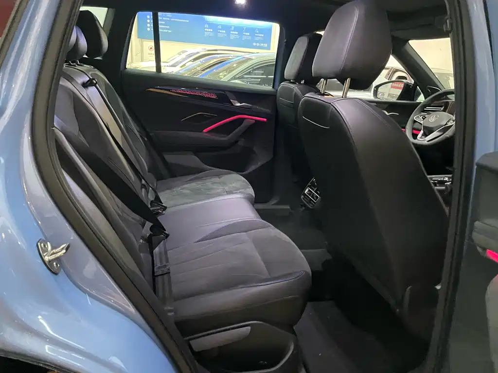 Tiguan L 2024 PRO 380TSI four-wheel drive R-Line Zhizun Edition купить на сайте DeffCars