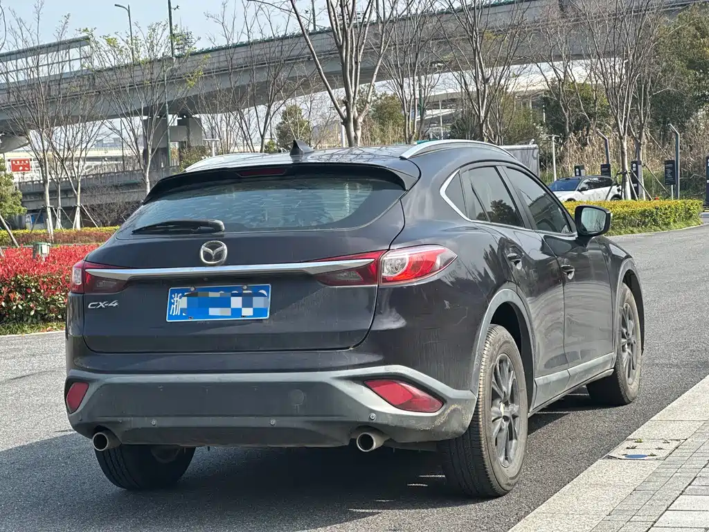 Mazda CX-4 2018 2.0L automatic two-wheel drive blue sky grade technology limited edition купить на сайте DeffCars