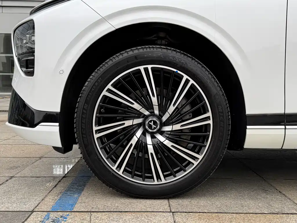 Xpeng G9 2024 570 Max купить на сайте DeffCars