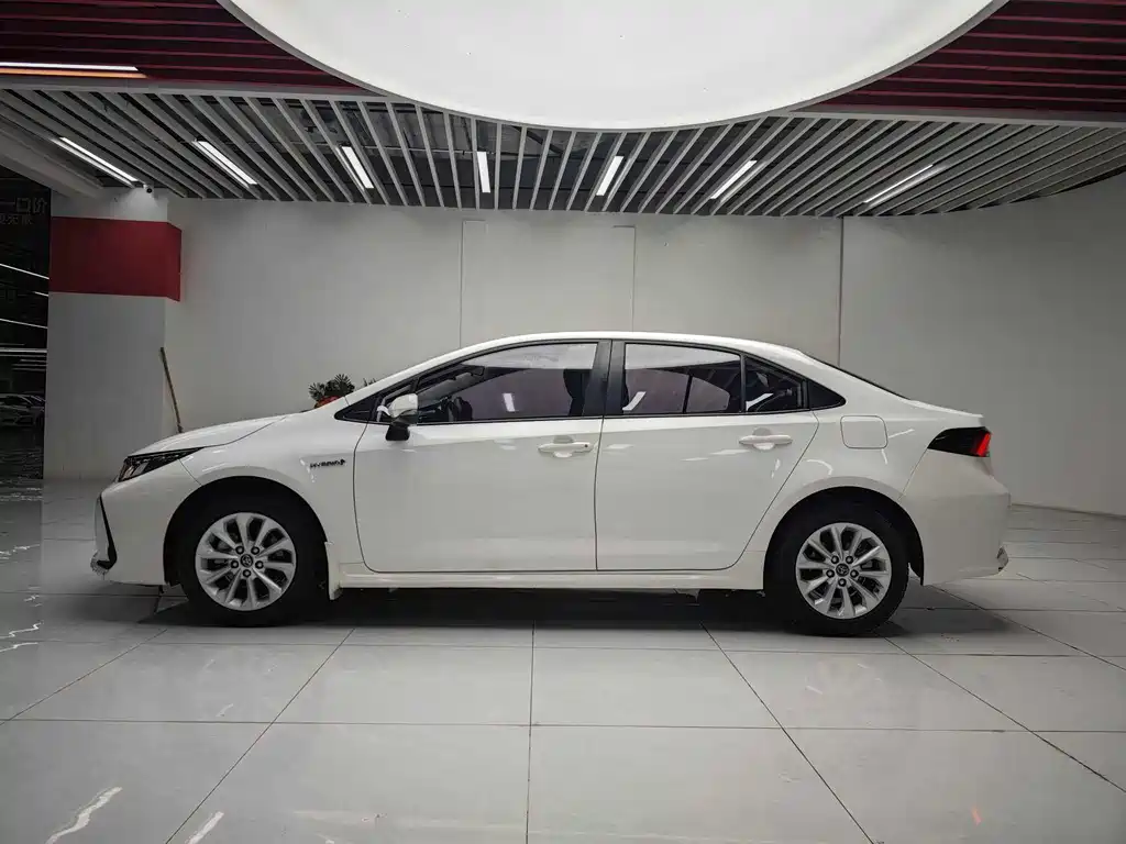 Corolla 2021 Dual Engine 1.8L E-CVT Elite Edition купить на сайте DeffCars