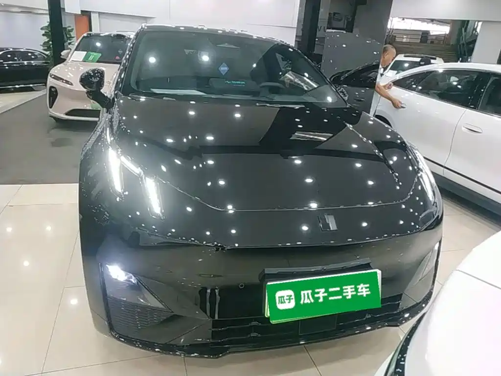 Lynk & Co Z20 2025 530km rear drive Max купить на сайте DeffCars