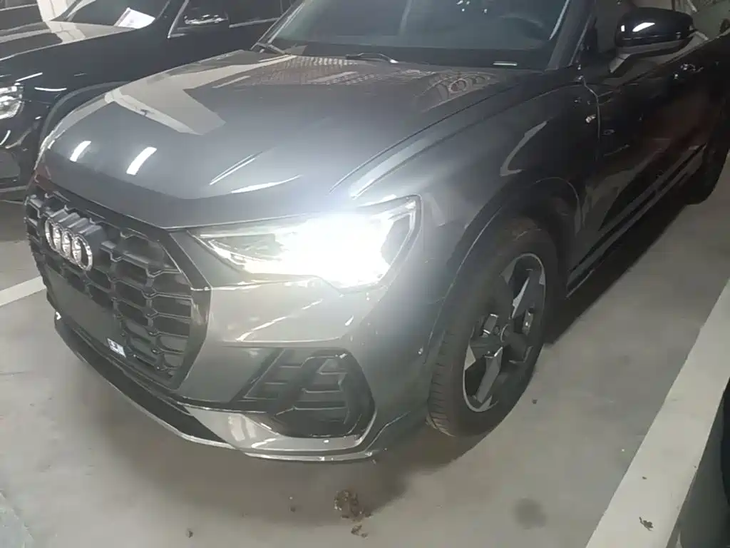 Audi Q3 2021 35 TFSI Fashionable and Dynamic купить на сайте DeffCars