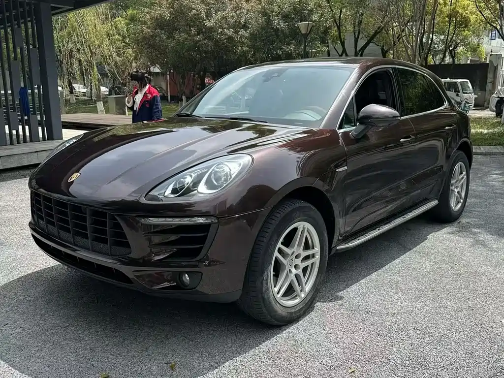 Macan 2017 Macan 2.0T купить на сайте DeffCars