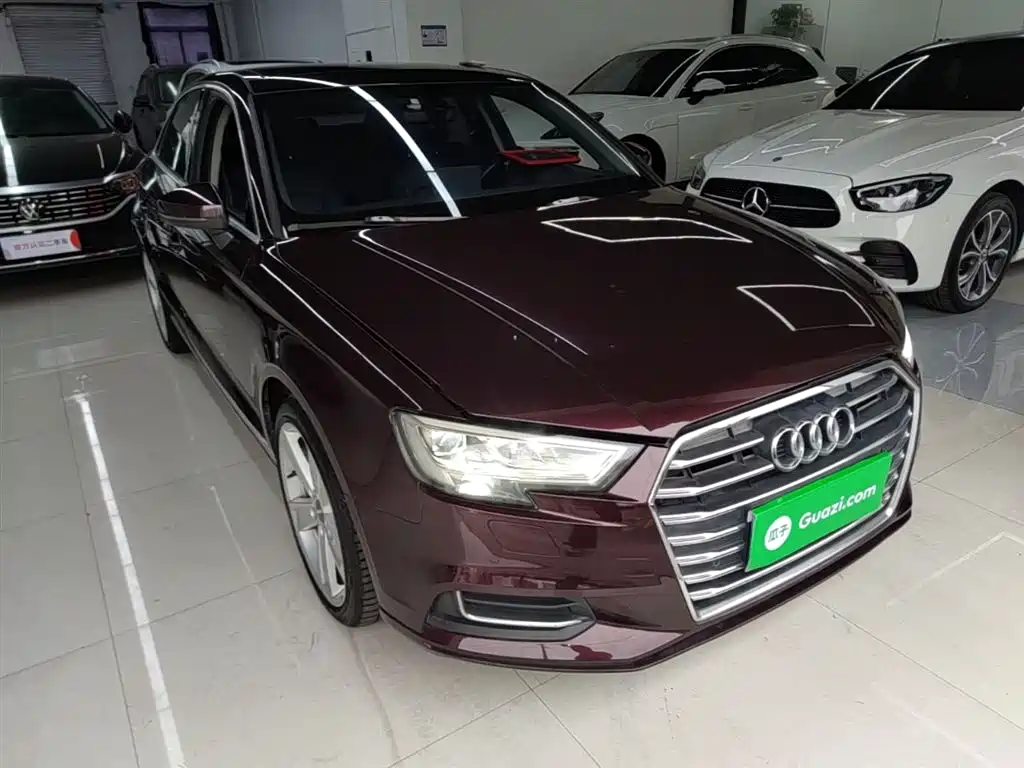 Audi A3 2018 30th Anniversary Model Limousine 35 TFSI Fashion Model купить на сайте DeffCars