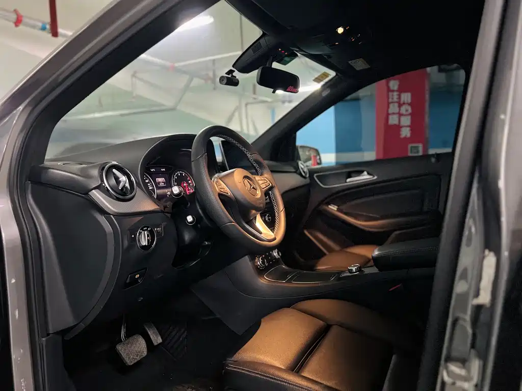 Mercedes-Benz B-Class 2017 B 200 Dynamic купить на сайте DeffCars