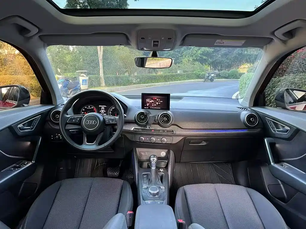 Audi Q2L 2018 35 TFSI Fashionable and Dynamic National V купить на сайте DeffCars