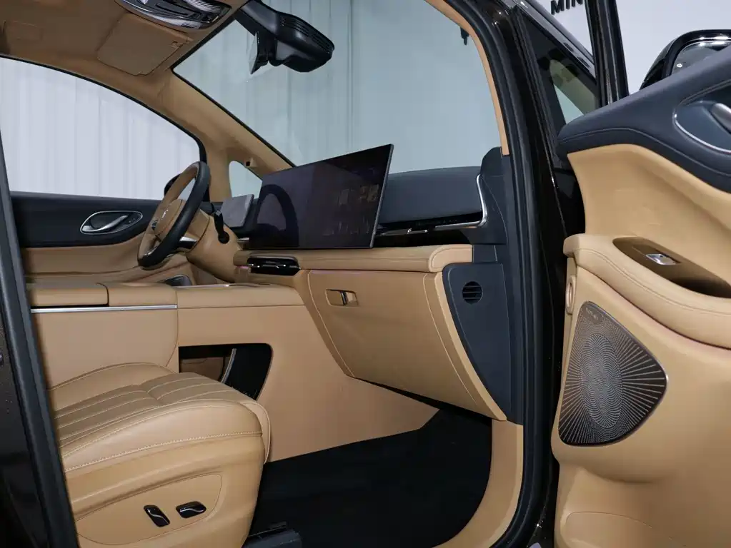 Lantu Dreamer 2025 PHEV four-wheel drive flagship Kunpeng version купить на сайте DeffCars