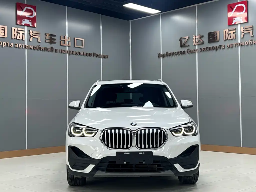 BMW X1 2021 facelift sDrive20Li fashionable model купить на сайте DeffCars