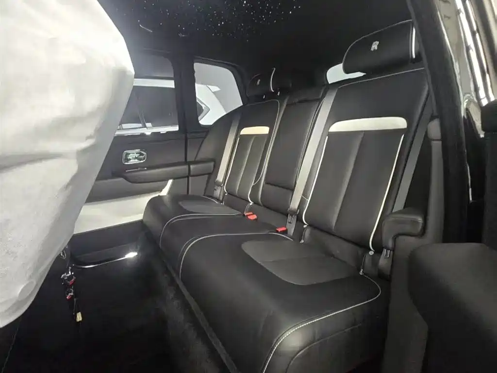 Cullinan 2024 five-seater version купить на сайте DeffCars