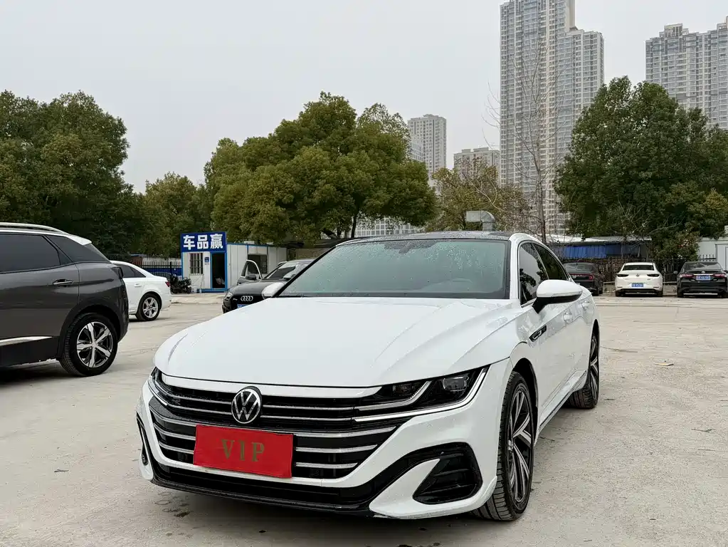 FAW-Volkswagen CC 2024 330TSI Dazzling Edition купить на сайте DeffCars